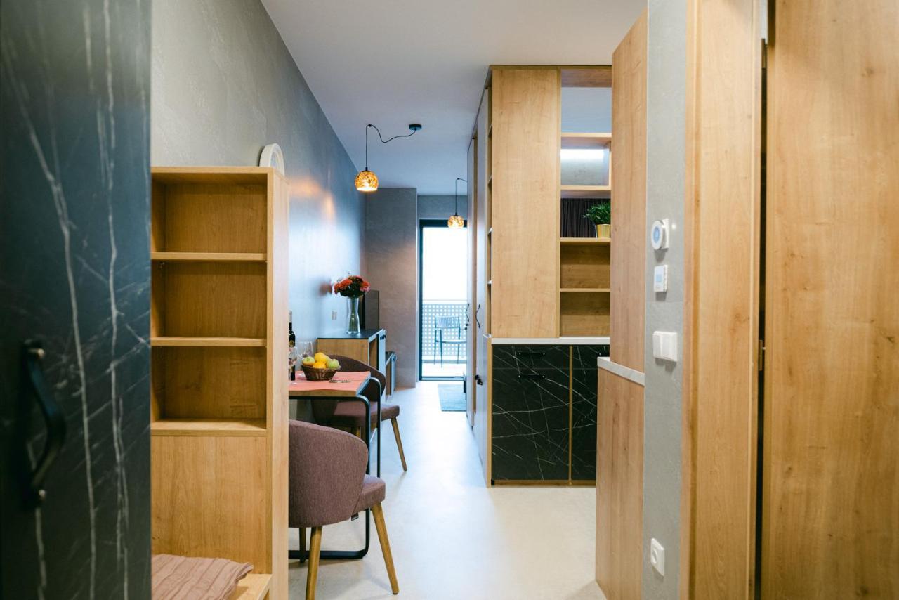 Svarog Unique Apartment Братислава Екстер'єр фото