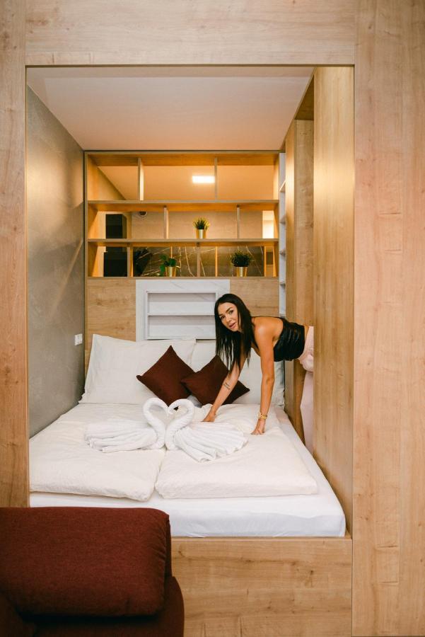 Svarog Unique Apartment Братислава Екстер'єр фото
