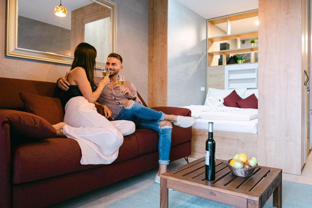 Svarog Unique Apartment Братислава Екстер'єр фото